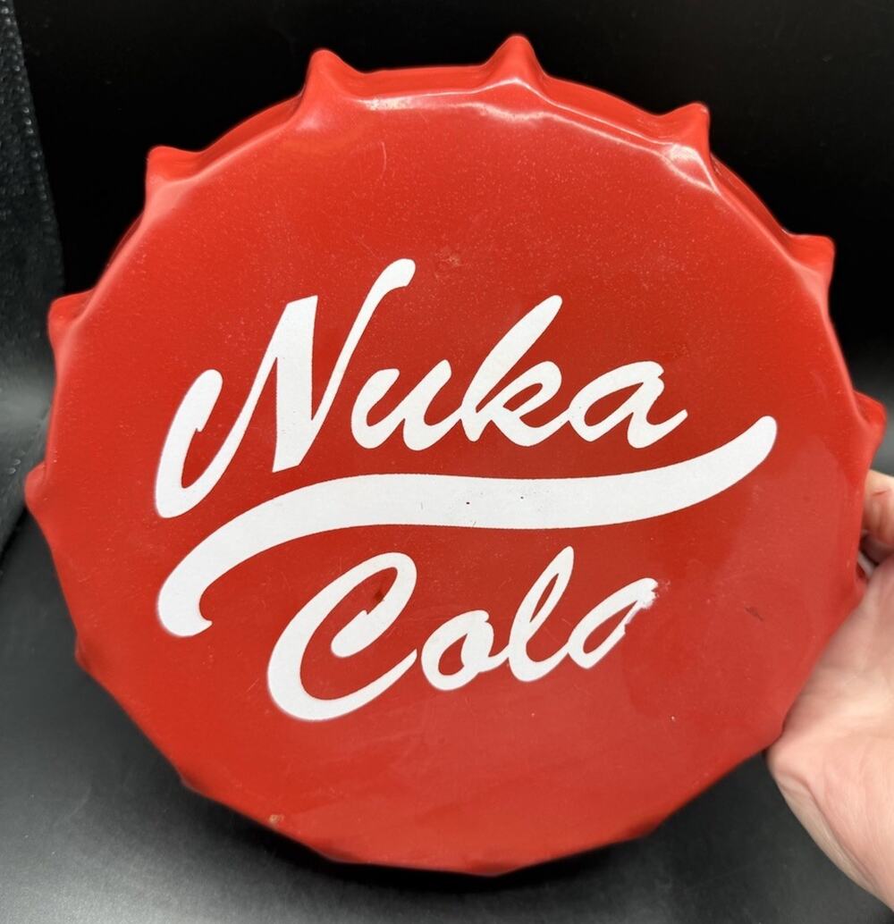 Fallout Nuka-Cola Bottle Cap Hanging Tin Sign Official Bethesda Collectible C34